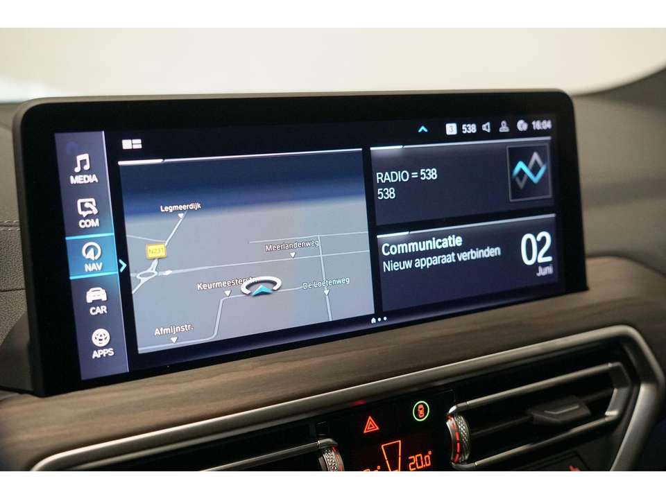 BMW iX3 - Imagem 19