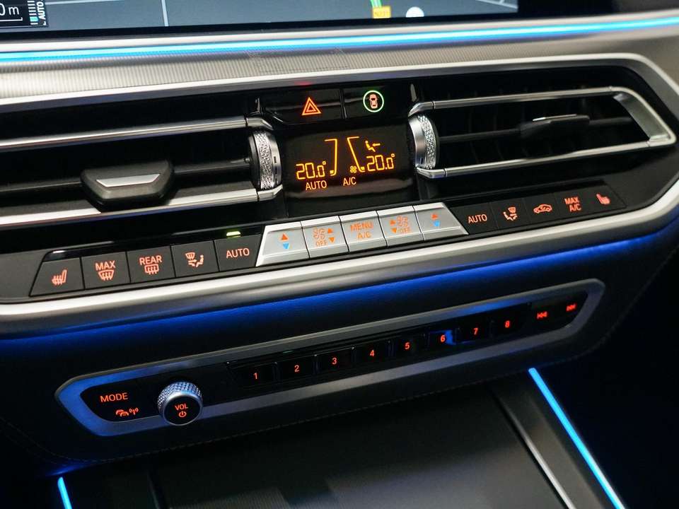 BMW X5 - Imagem 18