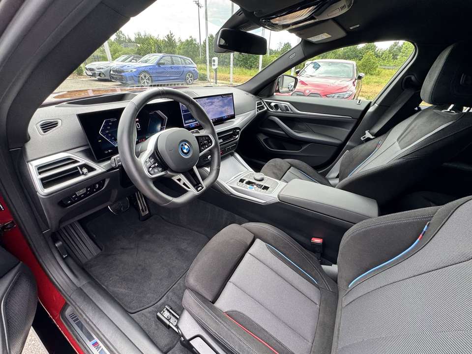 BMW i4 - Imagem 9
