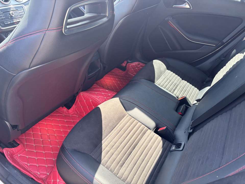 Mercedes-Benz CLA 180 - Imagem 5