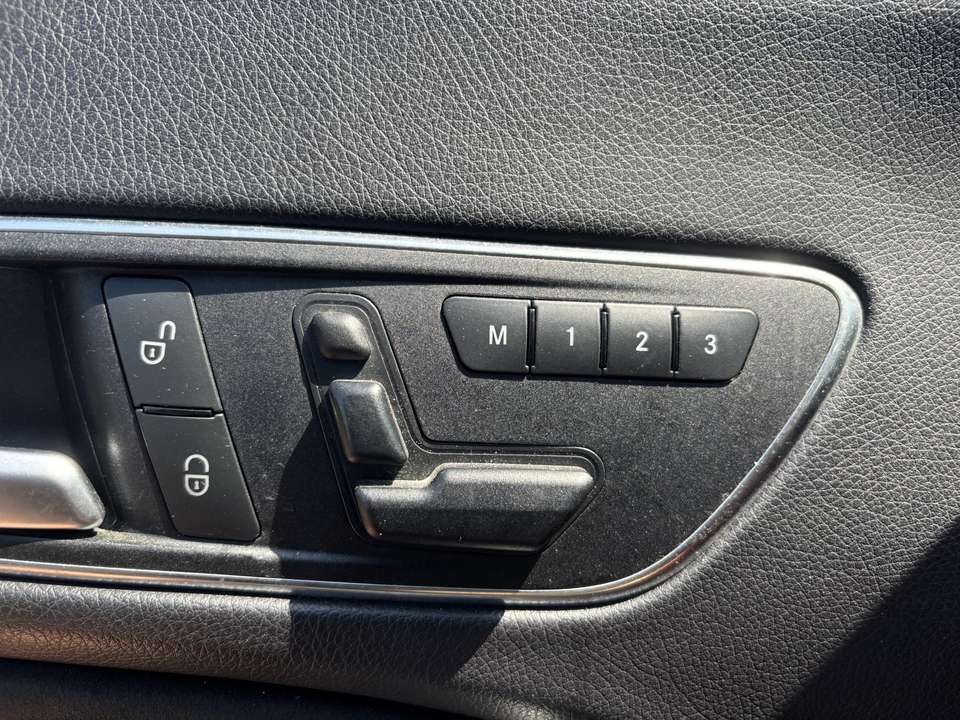 Mercedes-Benz CLA 180 - Imagem 10