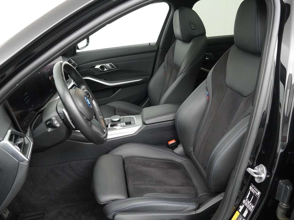 BMW 330 - Imagem 4