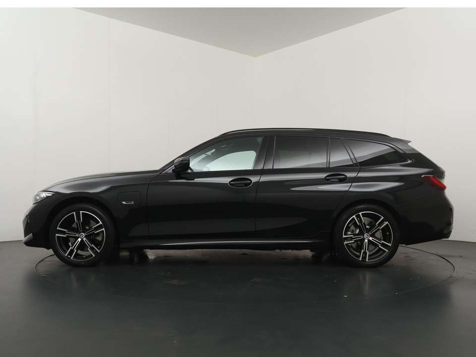 BMW 330 - Imagem 12