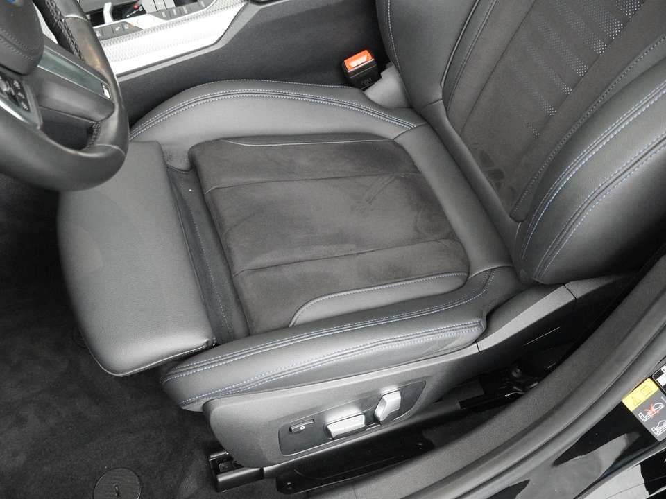 BMW 330 - Imagem 13