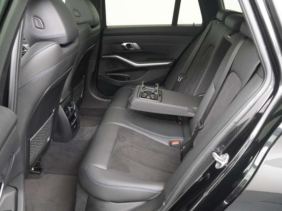 BMW 330 - Imagem 14