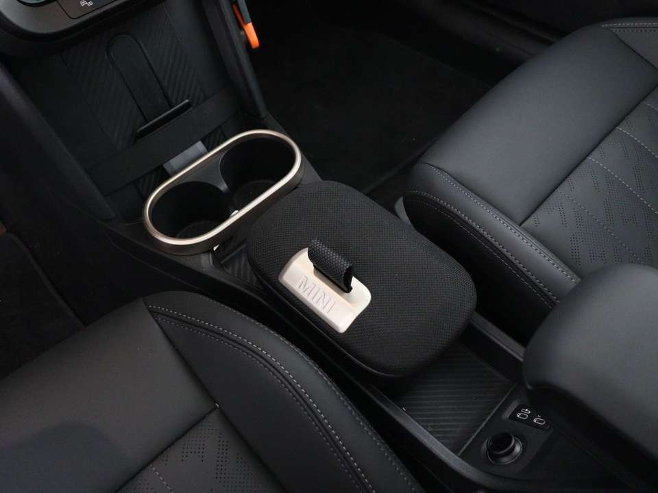 MINI Cooper C - Imagem 9