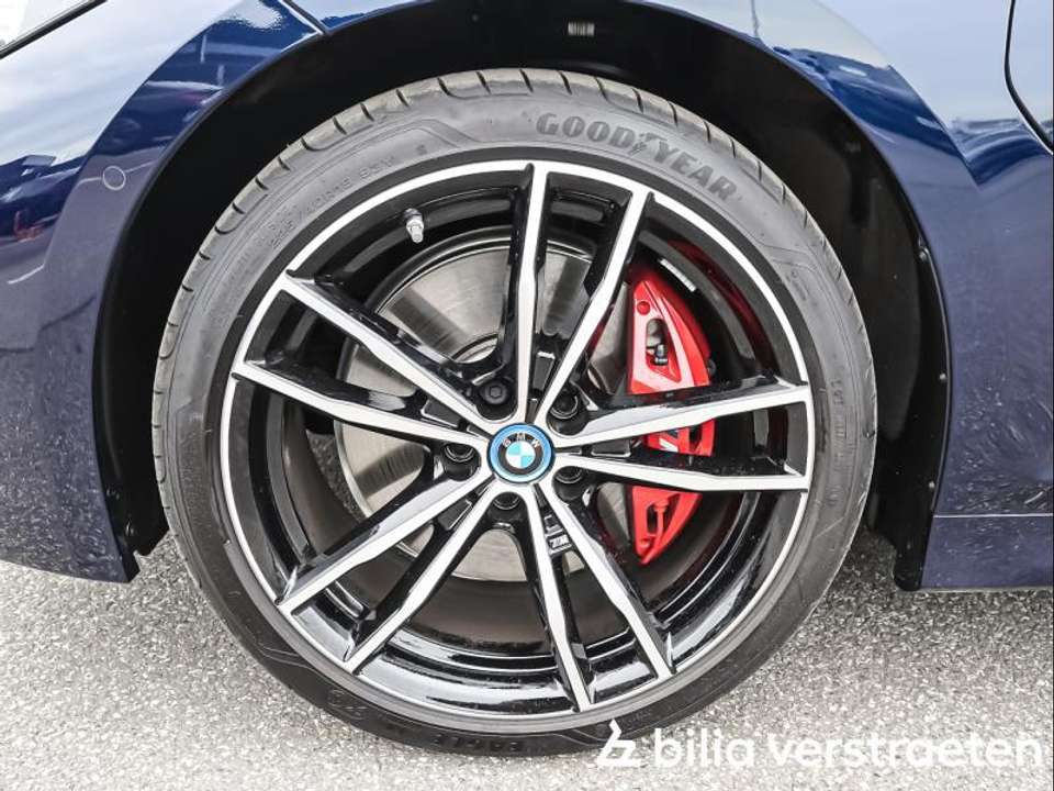 BMW 330 - Imagem 4