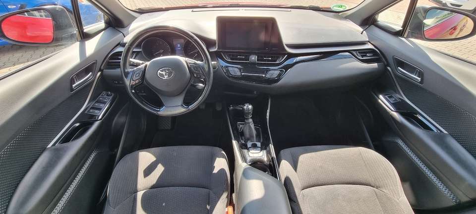 Toyota C-HR - Imagem 11