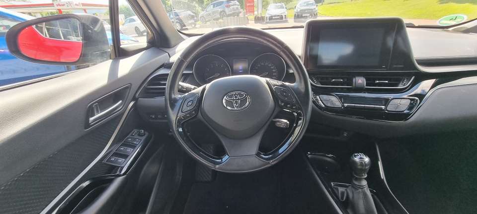 Toyota C-HR - Imagem 12