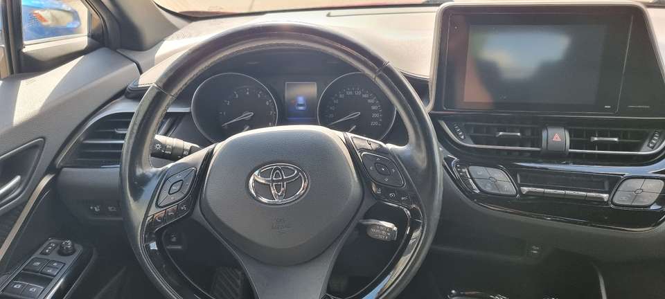 Toyota C-HR - Imagem 13