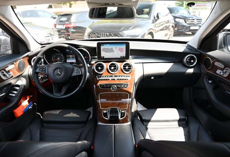 Mercedes-Benz C 250 - Imagem 7
