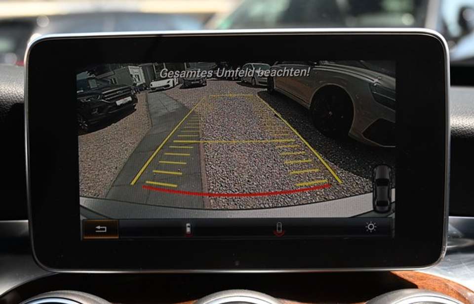Mercedes-Benz C 250 - Imagem 8