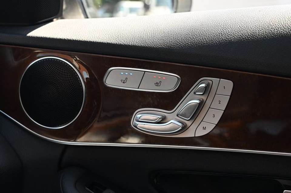 Mercedes-Benz C 250 - Imagem 10