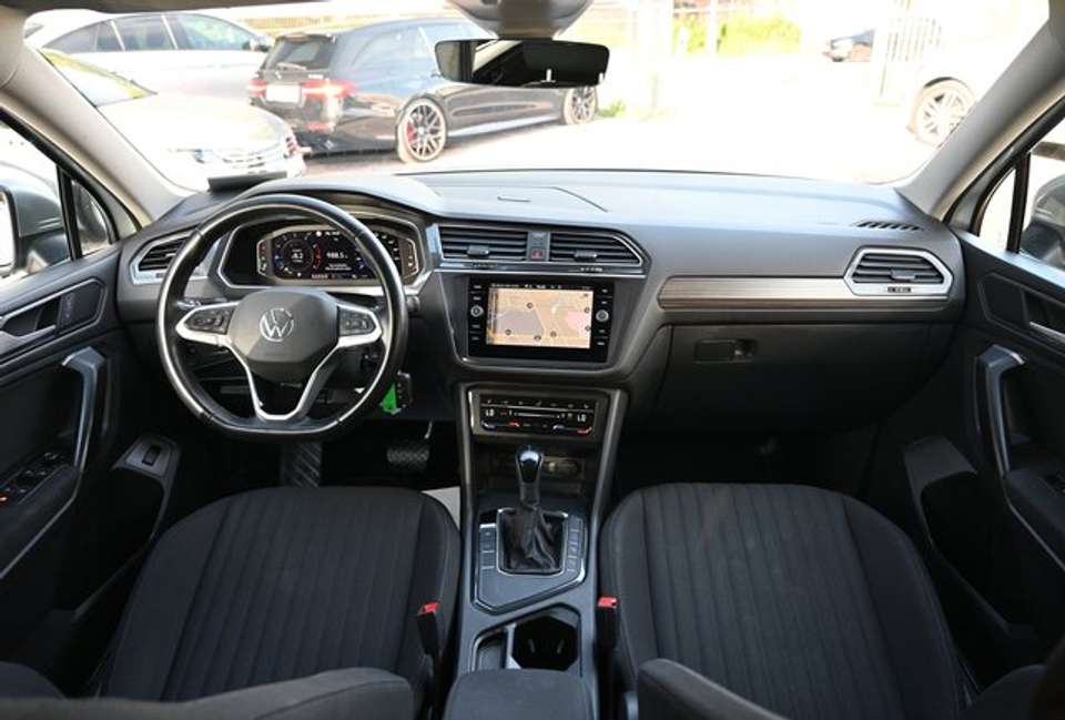 Volkswagen Tiguan Allspace - Imagem 6