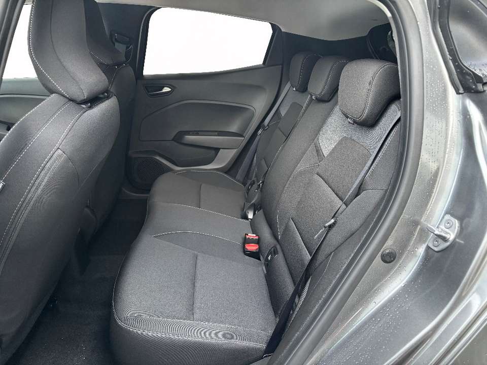 Mitsubishi Colt - Imagem 11