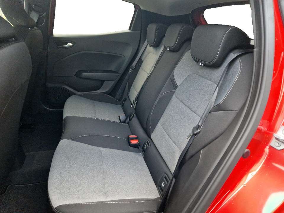 Mitsubishi Colt - Imagem 12