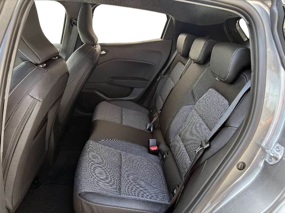 Mitsubishi Colt - Imagem 12