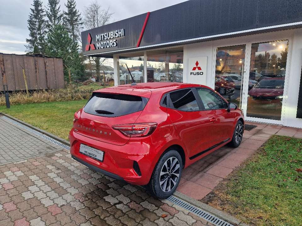 Mitsubishi Colt - Imagem 13