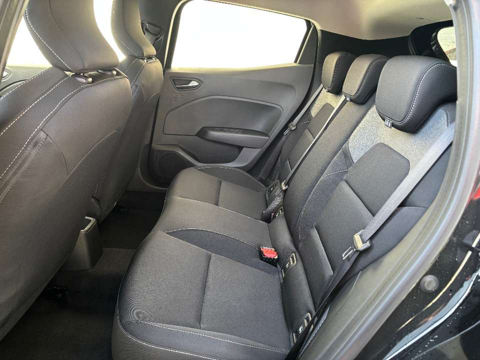 Mitsubishi Colt - Imagem 12