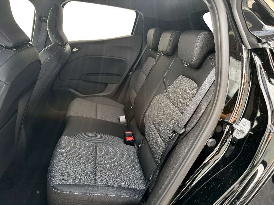 Mitsubishi Colt - Imagem 11