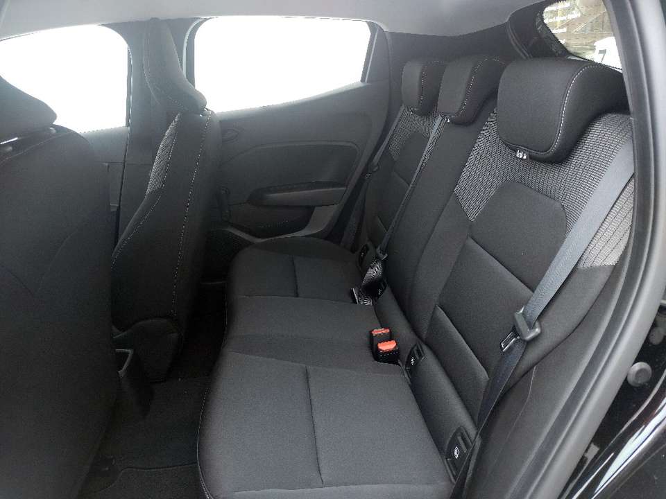 Mitsubishi Colt - Imagem 13