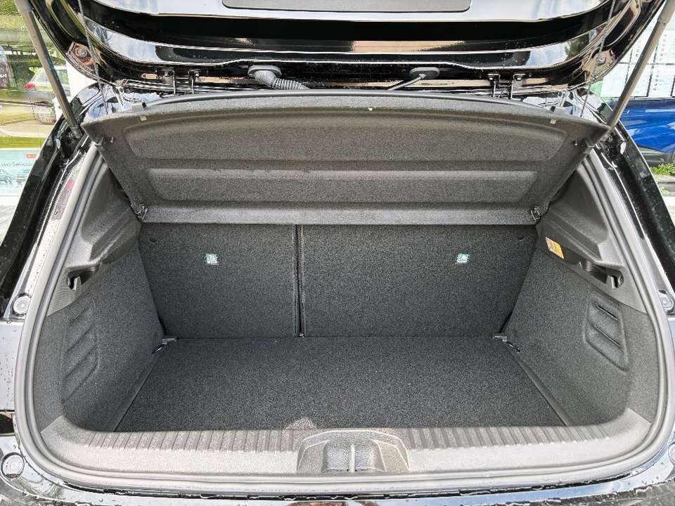 Mitsubishi Colt - Imagem 14