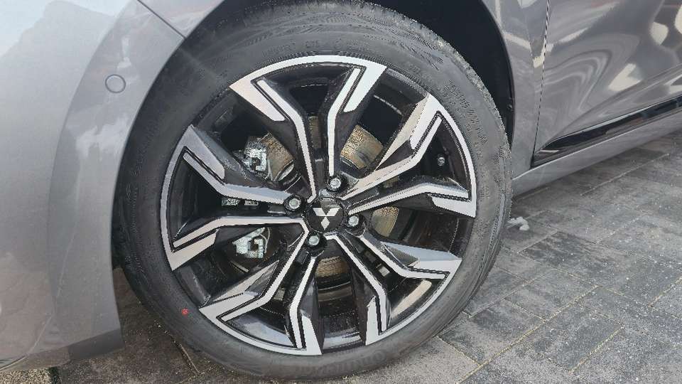 Mitsubishi Colt - Imagem 4