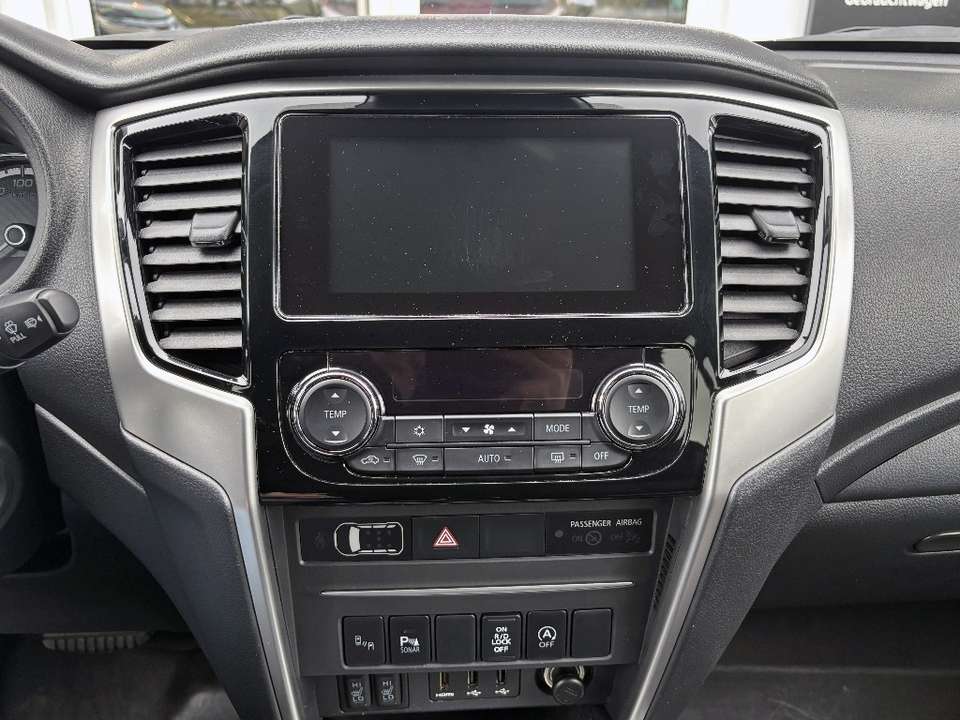 Mitsubishi L200 - Imagem 9