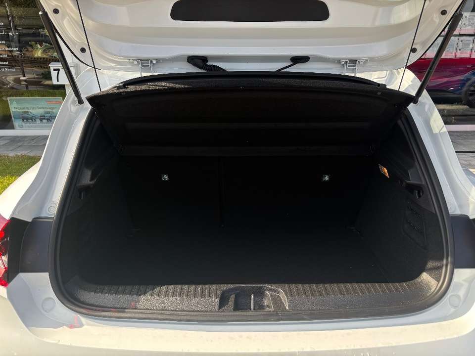 Mitsubishi Colt - Imagem 14