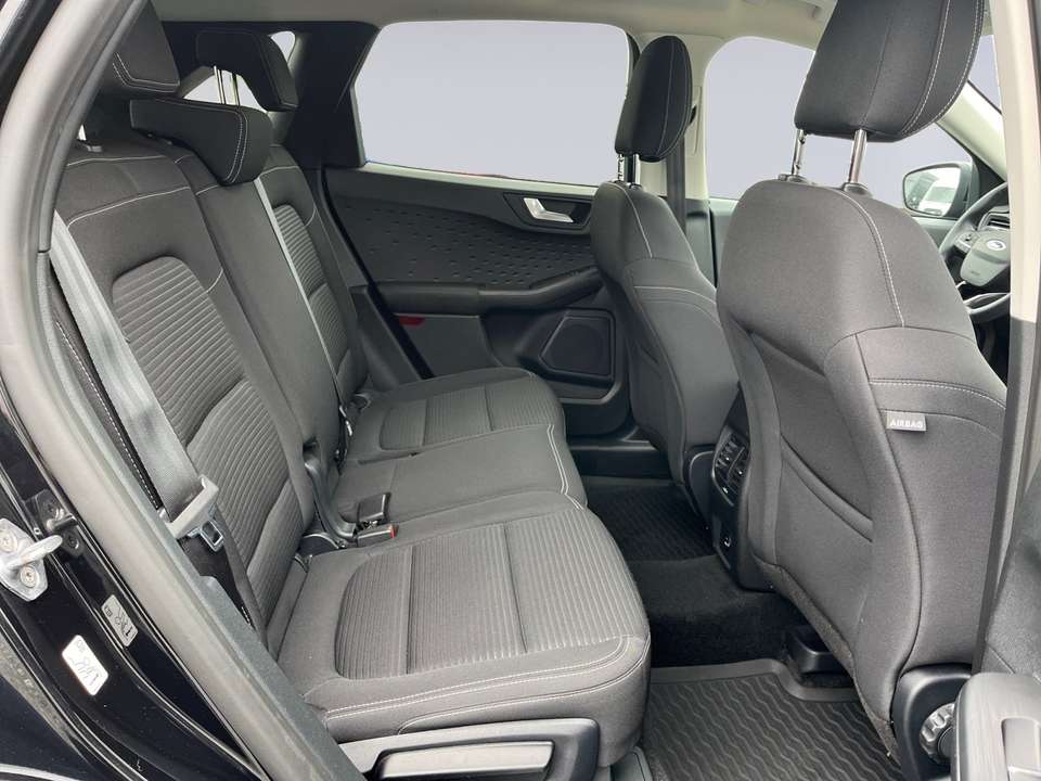 Ford Kuga - Imagem 8