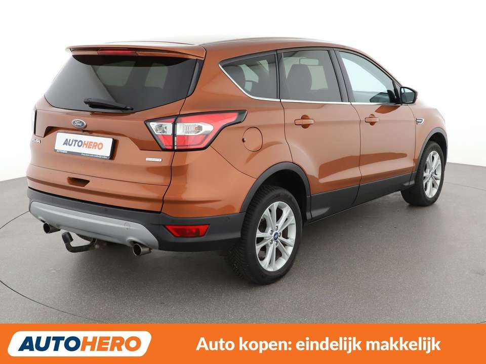 Ford Kuga - Imagem 6