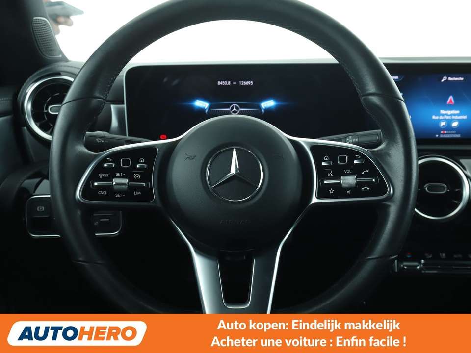 Mercedes-Benz CLA 180 - Imagem 5