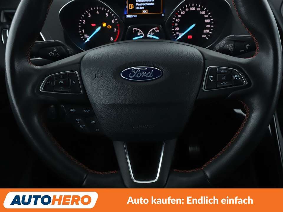 Ford Kuga - Imagem 12
