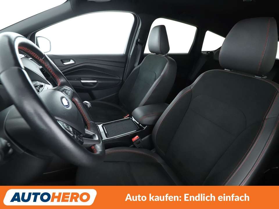 Ford Kuga - Imagem 14