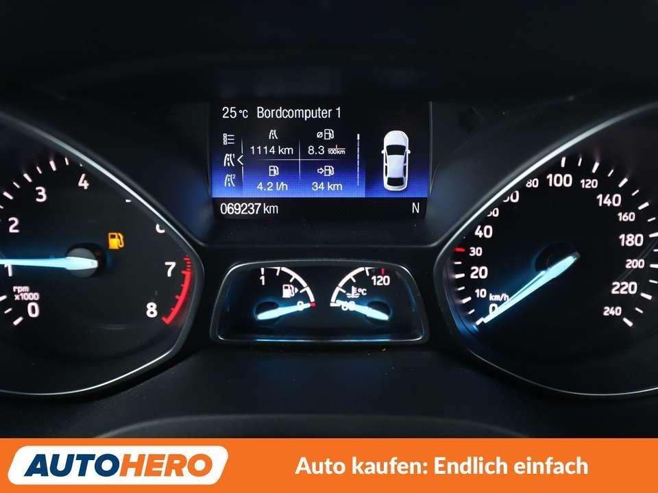 Ford Kuga - Imagem 15