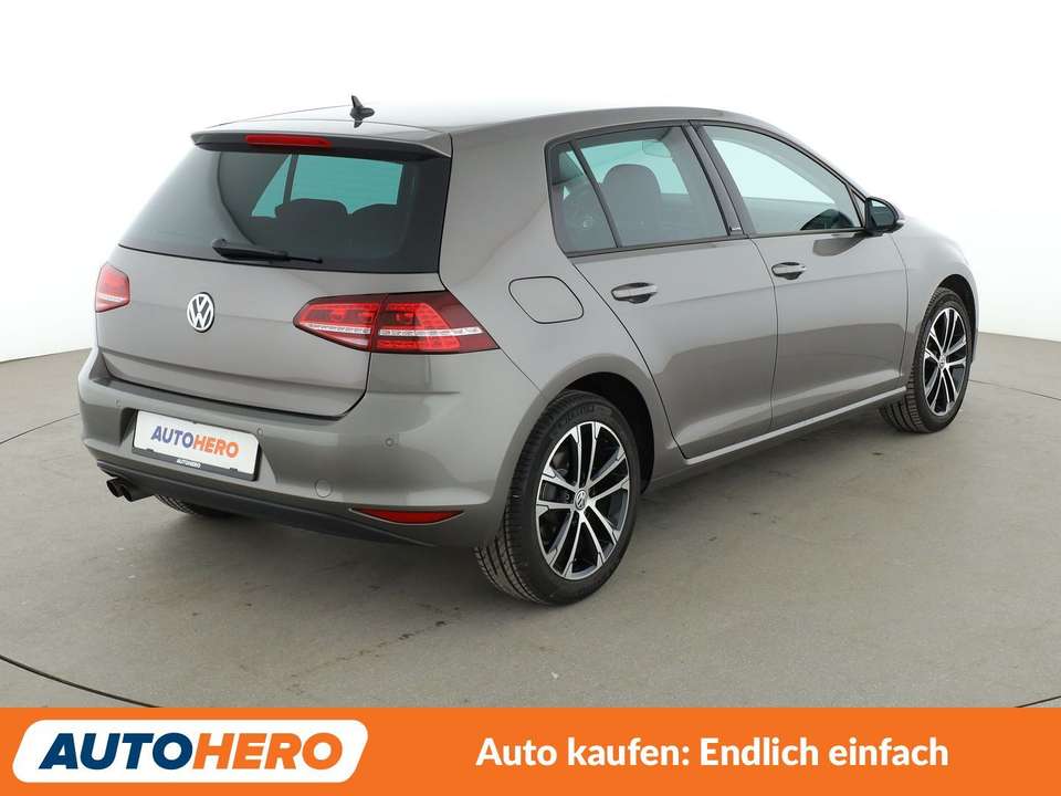 Volkswagen Golf - Imagem 6