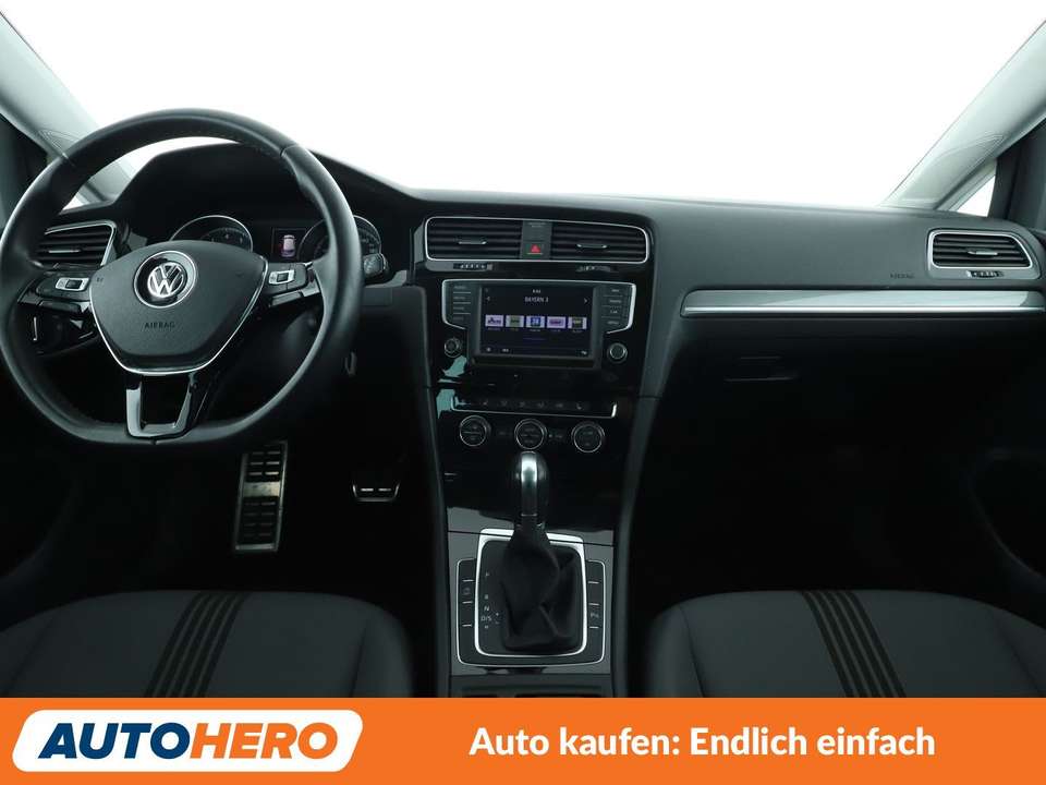 Volkswagen Golf - Imagem 12