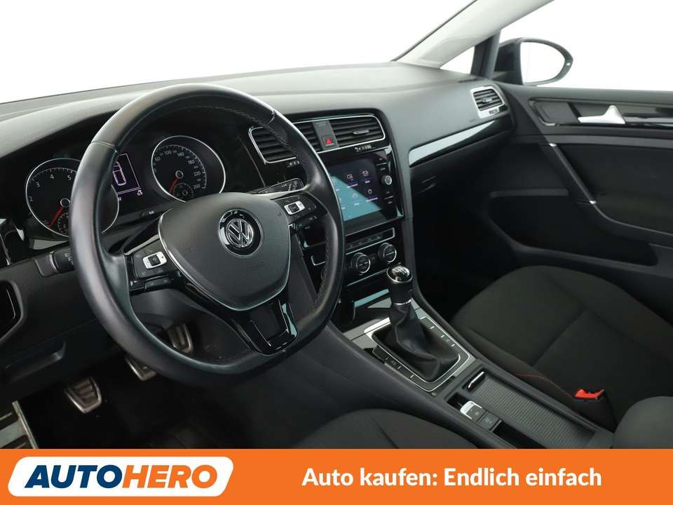 Volkswagen Golf - Imagem 11