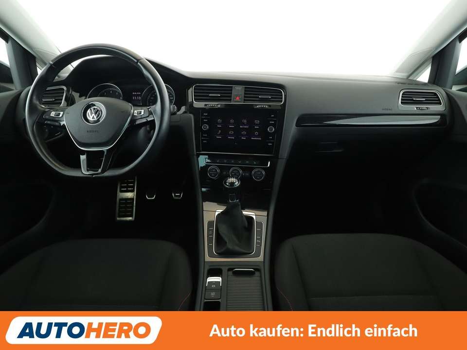 Volkswagen Golf - Imagem 12