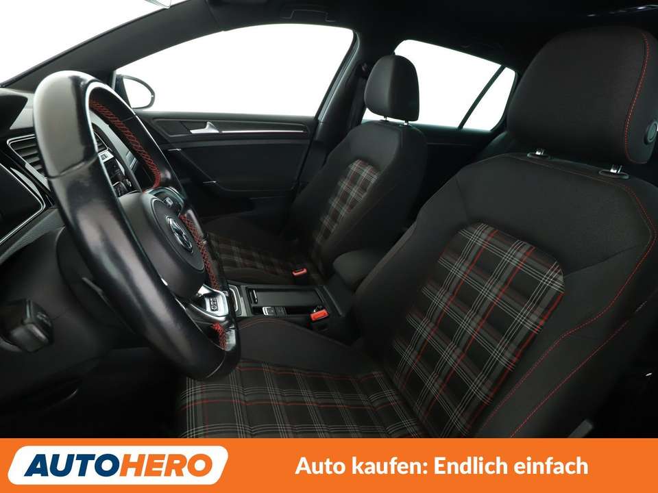 Volkswagen Golf GTI - Imagem 10