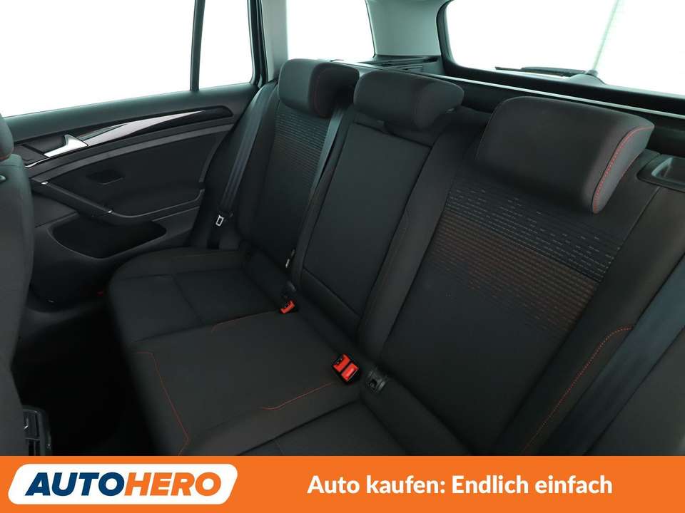 Volkswagen Golf - Imagem 14
