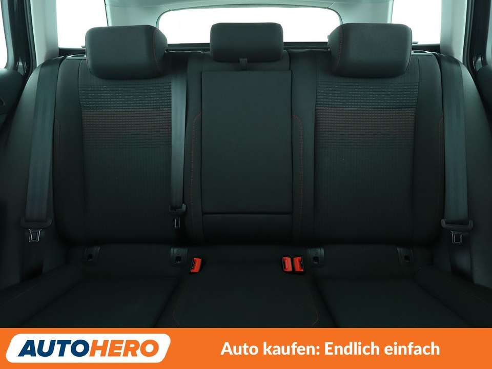 Volkswagen Golf - Imagem 15