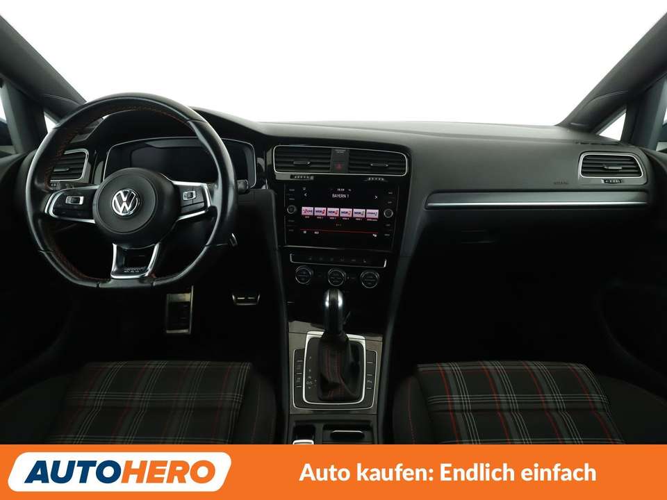 Volkswagen Golf GTI - Imagem 12