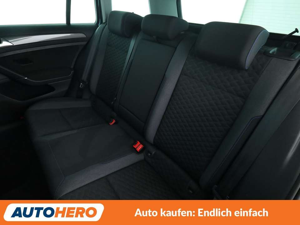 Volkswagen Golf - Imagem 14