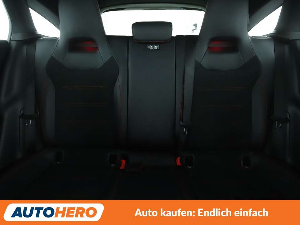 Mercedes-Benz CLA 180 - Imagem 15