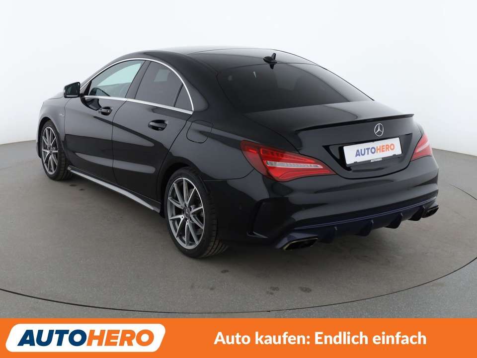 Mercedes-Benz CLA 45 AMG - Imagem 4