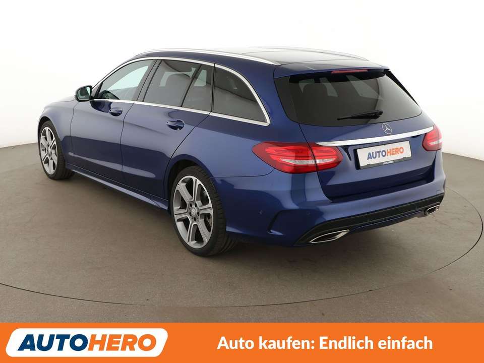 Mercedes-Benz C 400 - Imagem 4