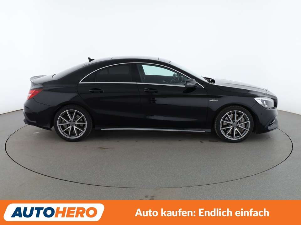 Mercedes-Benz CLA 45 AMG - Imagem 7