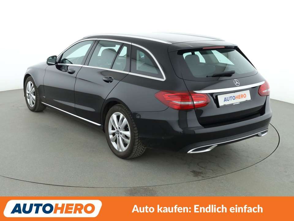 Mercedes-Benz C 180 - Imagem 4