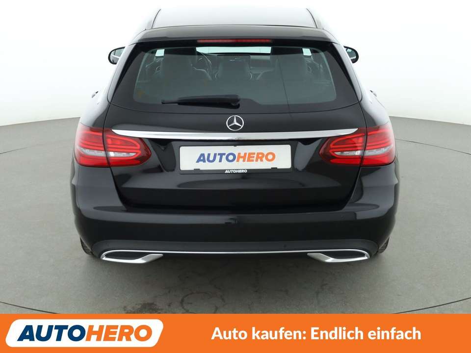 Mercedes-Benz C 180 - Imagem 5